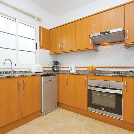 Puerto Del Carmen Sleeps 10 Air Con Wifi Vila